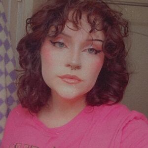 Meet your Posher, Valerie